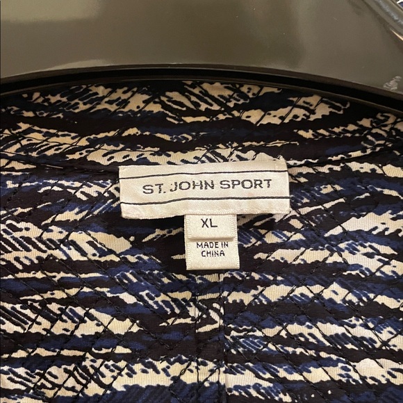 St. John Sport Patterned Jacket and Top Set - Picture 2 of 10
